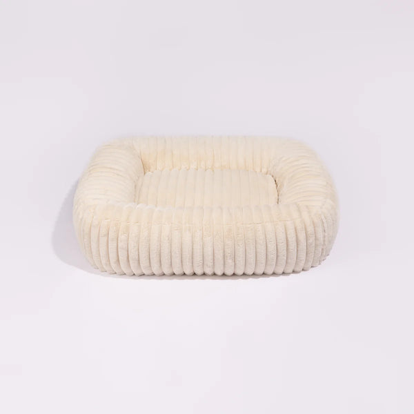PEBBLE Dog Bed by Pillow Villa – Cozy Faux Fur Rectangular Bed