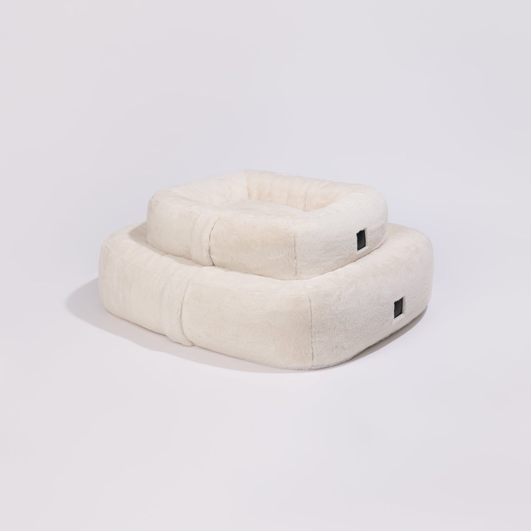 Designer Luxury MiaCara Pebble Dog Bed - Faux Fur - Off-white