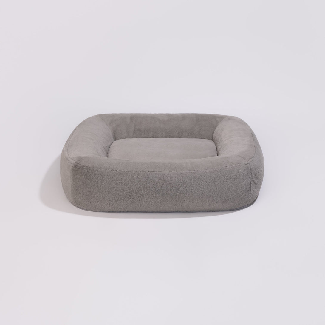 Aesthetic Luxury MiaCara Pebble Dog Bed - Faux Fur - Grey