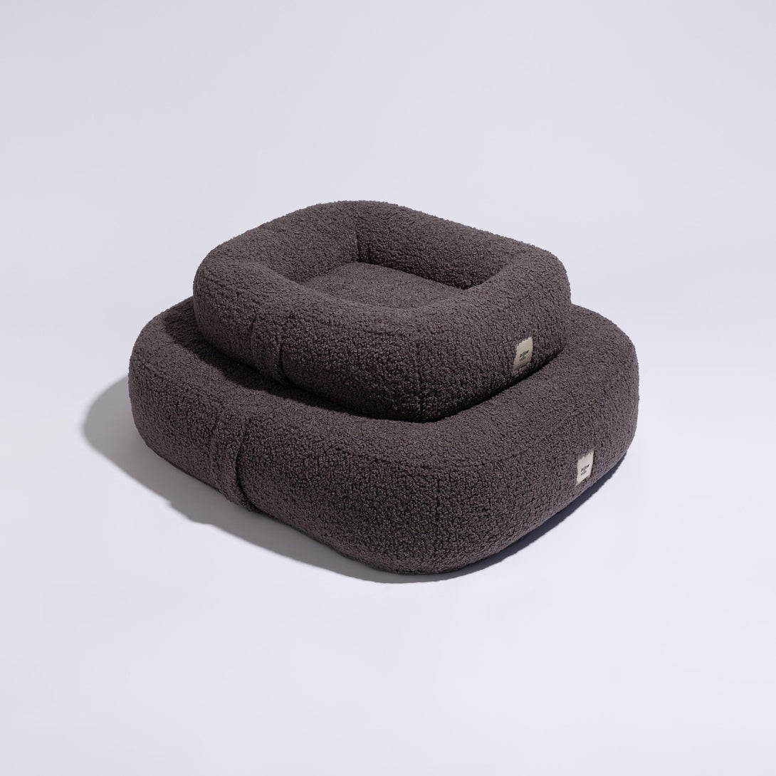 Fluffy Aesthetic Eco-Friendly Dog Bed Pillow Villa Pebble Anthracite
